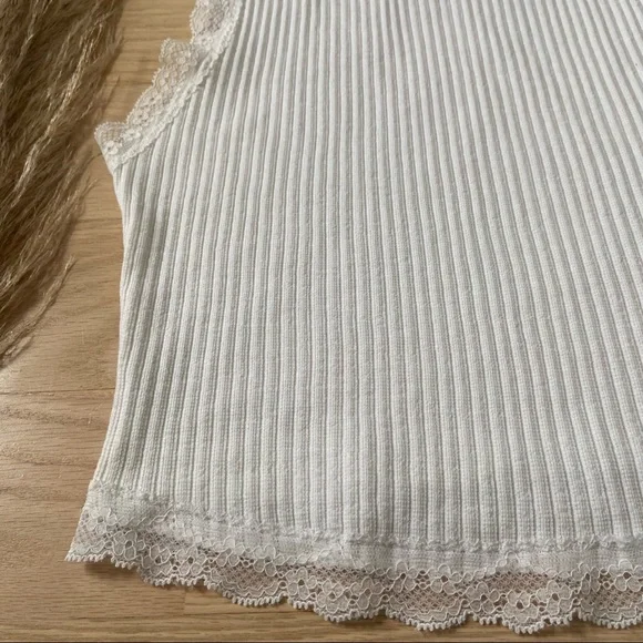 Zara Muscle Cut Ribbed Tank - Picture 4 of 7